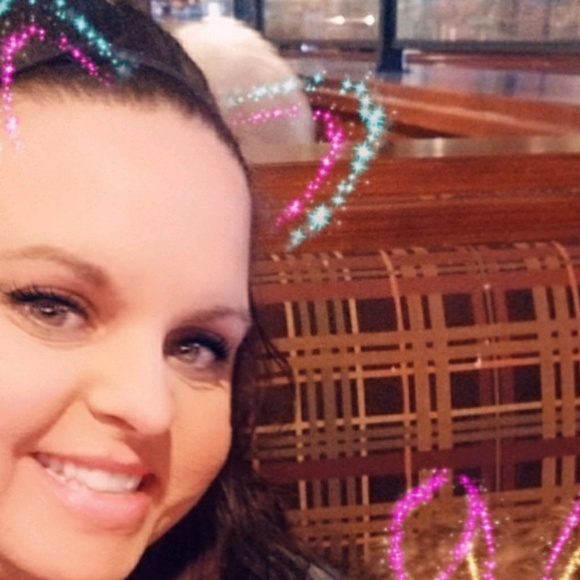 Meet your Posher, Janna - Picture 1 of 1